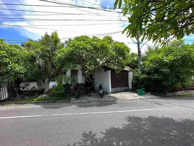 jual villa 5 are di jl utama Batursari Sanur Denpasar - Real Estate in Bali
