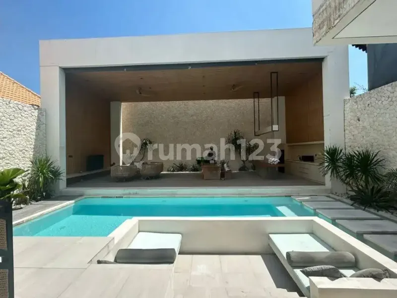 FOR SALE AMERICAN STYLE VILLA IN CEMAGI - Real Estate in Bali