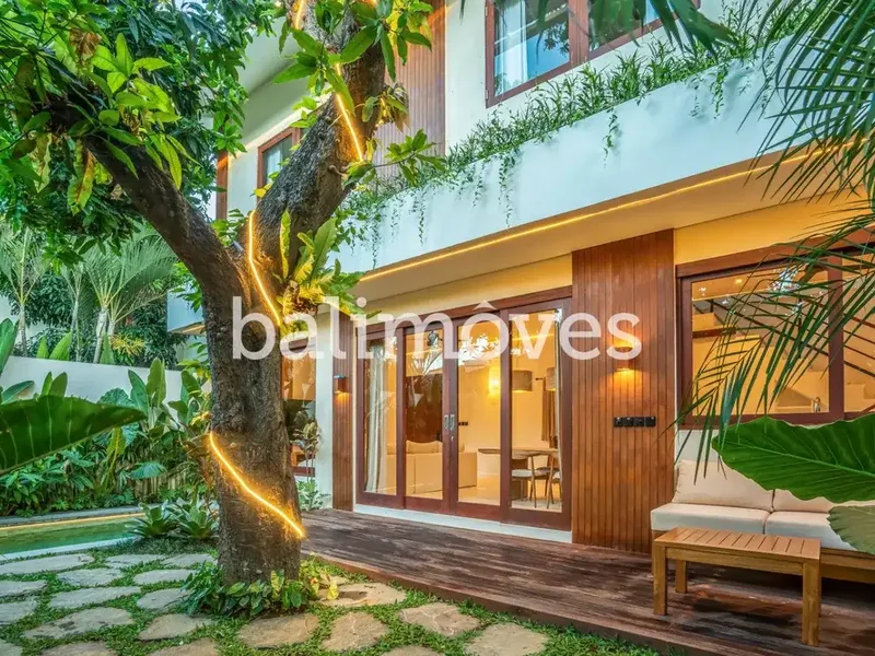 Villa Menawan dengan Dua Kamar Tidur di Tepi Pantai Sanur - Bali in Bali