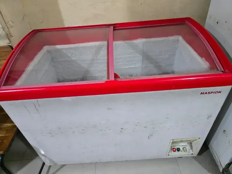 Freezer sansio ukuran 300Liter - Home & Garden in Bali