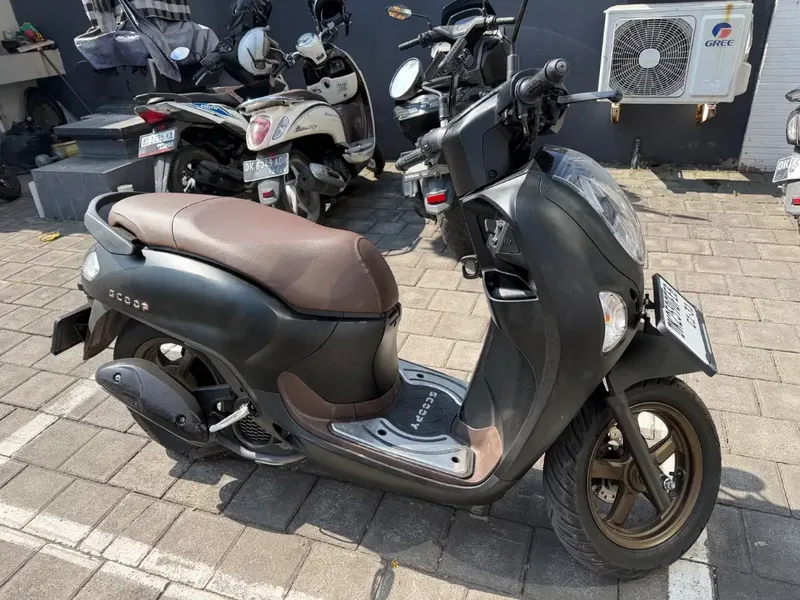 Scoopy seperti baru hitam matte/dof - Vehicles in Bali