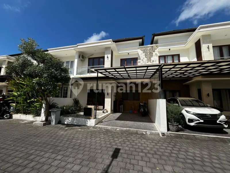 Modern 4 Bedroom Villa In Seminyak - Real Estate in Bali