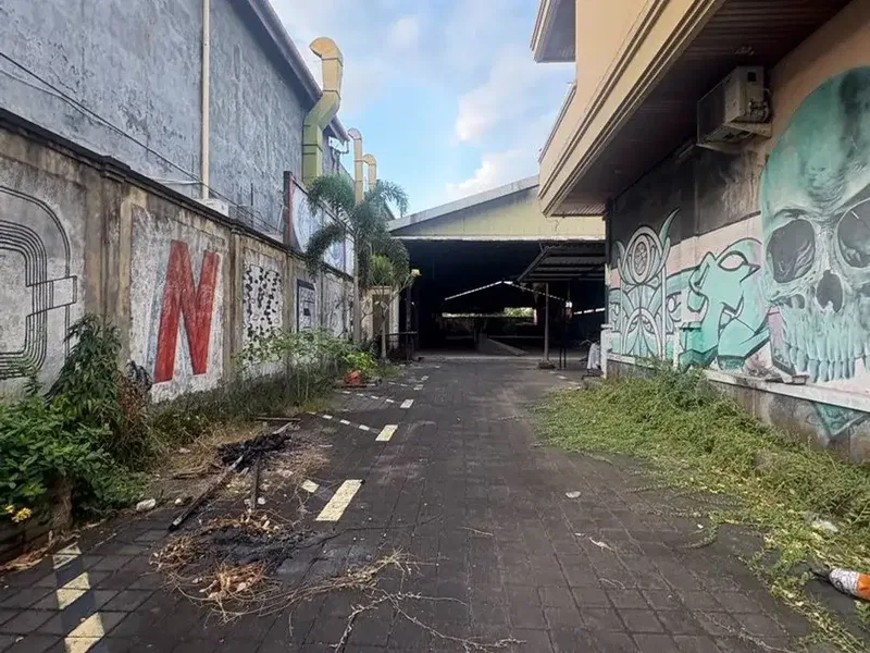 Ruang Usaha plus Rumah plus Gudang Disewakan, di Jl Sunset Road, Badung - Real Estate in Bali
