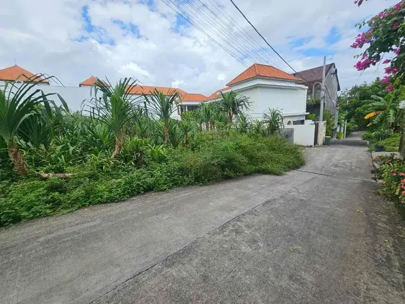 Dijual Tanah Plot Kecil 4 Are di Tumbak Bayuh Pererenan Canggu - Kawasan Villa - Real Estate in Bali