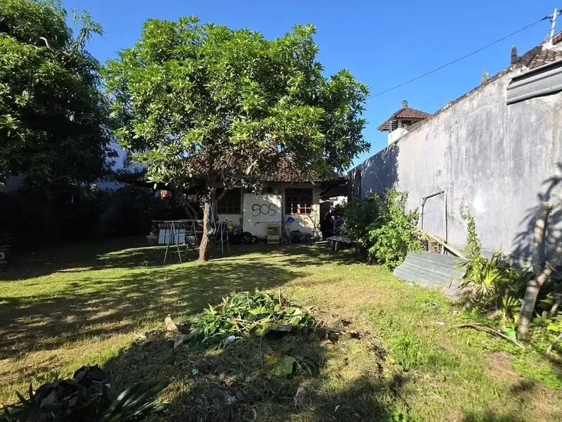 tanah 1,5 are strategis di jalan gunung soputan denpasar barat dekat seminyak dan kuta cocok untuk rumah atau kost eksklusif - Bali in Bali