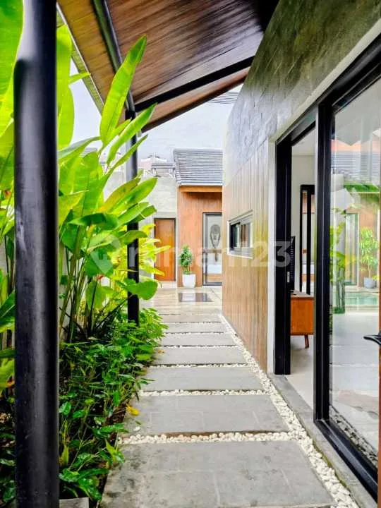 Modern 3-Bedroom Villa Fully Furnished di Sanur (169V) - Bali in Bali