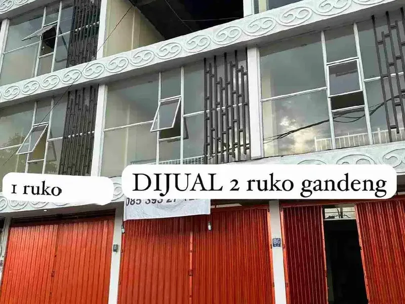 jual 2 ruko loss atau 3 ruko lantai.3 di jln Raya Mahendradata denpasar - Real Estate in Bali