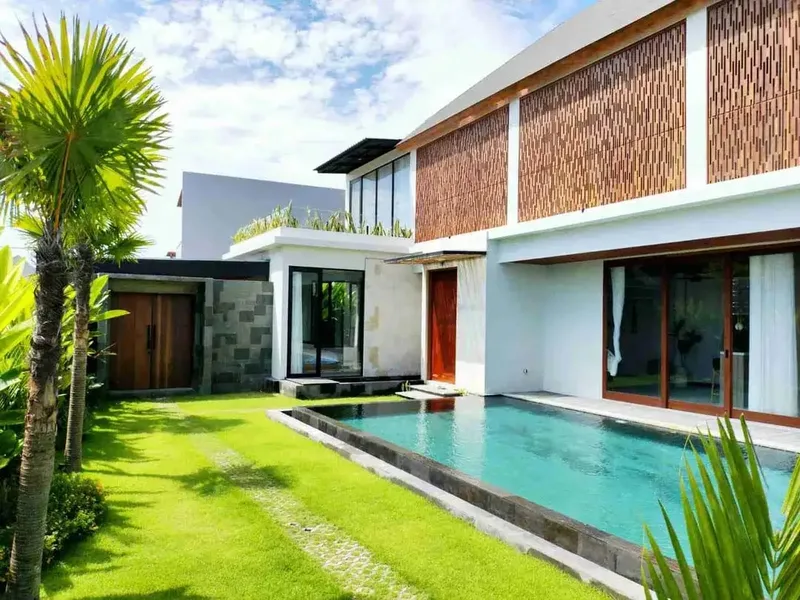 BRAND NEW LUXURY 3 BEDROOM AT PERERENAN CANGGU BALI - Real Estate in Bali