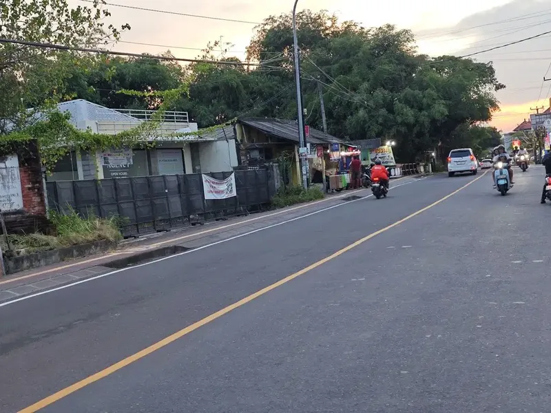 Tanah Jl Uluwatu 2 Jimbaran samping MCD - Real Estate in Bali