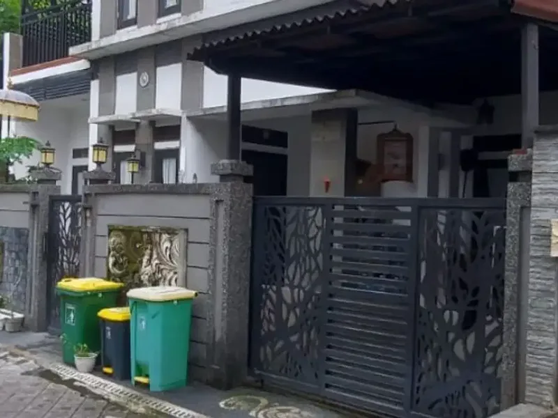 RUMAH MODERN TROPIS MINIMALIS DI LOKASI STRATEGIS DENPASAR BARAT - Real Estate in Bali