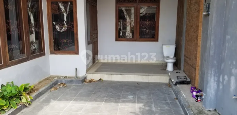 OLD HOUSE GOOD QUALITY ON A SMALL LOT LAND (rare) IN THE HEART OF PETITENGET KUTA - Bali in Bali
