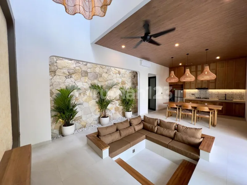 Stylish 3-Bedroom Tropical Villa Closed To Asian International School , University At Jimbaran. - Real Estate in Bali