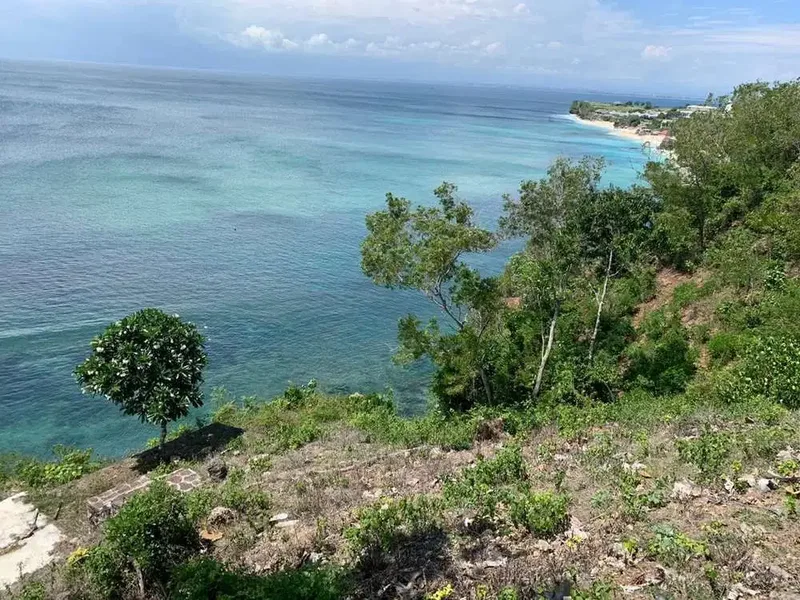 TANAH TEPI TEBING PANTAI BINGIN PECATU - Bali in Bali