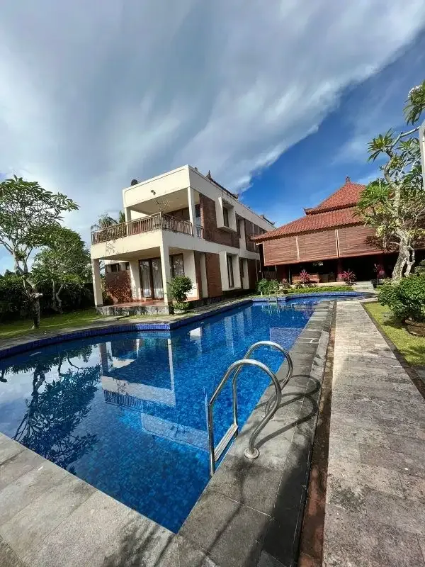 DIJUAL VILLA KONSEP BALINESE UBUD - Bali in Bali