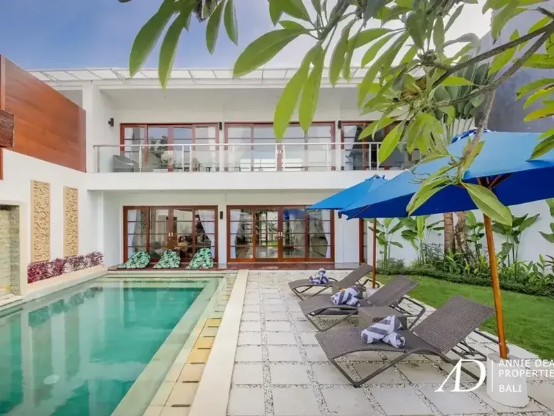 FREEHOLD | FULLY RENOVATED MODERN 3-BEDROOM VILLA IN PRIME SEMINYAK - Real Estate in Bali
