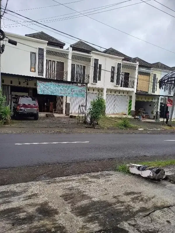 Ruko sangat strategis untuk usaha di kota Tabanan - Real Estate in Bali