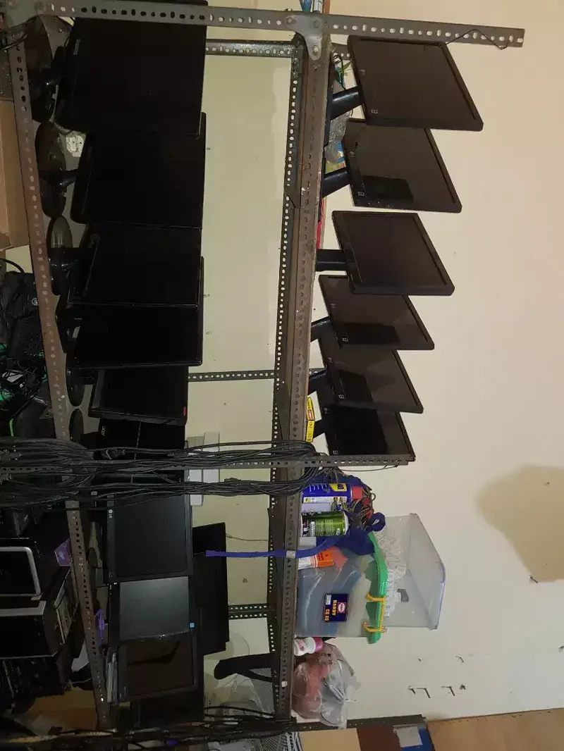 Monitor LG/HP/Lenovo 19 inc Normal Garansi - Electronics in Bali