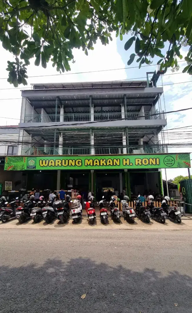 Karyawan wr makan bwi + mes+ makan3x - Jobs in Bali