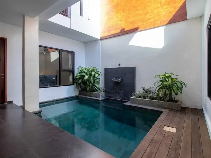 Villa 3 Kamar Tidur dengan Kolam Renang Dekat dengan Pantai Sanur Bali Disewakan Tahunan - Real Estate in Bali