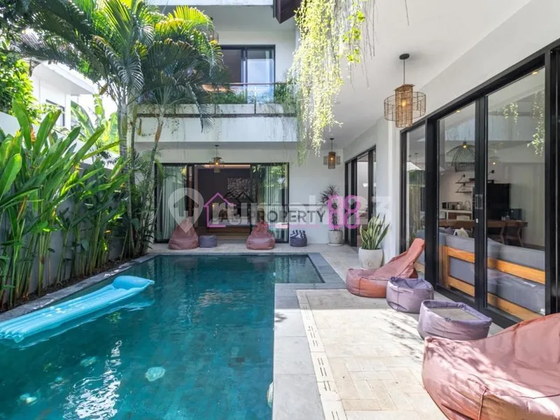 Villa Mewah Strategis dengan Kolam Renang Pribadi di Seminyak - Real Estate in Bali