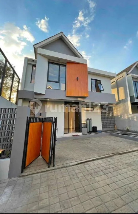 Rumah Baru Minimalis 2 Lantai Mahendradatta Denpasar Barat - Bali in Bali