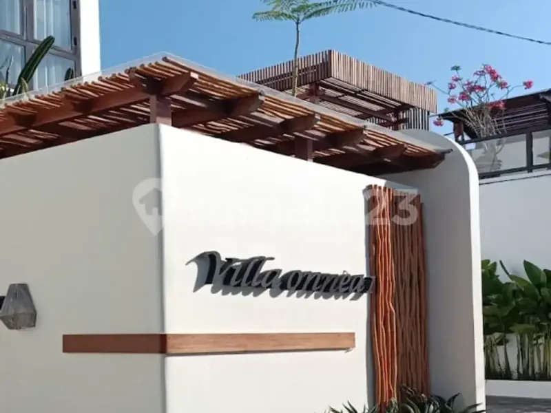 Luxury Mediteranian Villa For Sale In Canggu Only 5 Menit To Brawa Beach - Bali in Bali