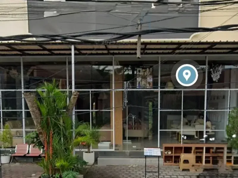 DISEWAKAN — RUKO 2 LANTAI BEKAS SPA DI LOKASI STRATEGIS JL MUNDUK - Real Estate in Bali