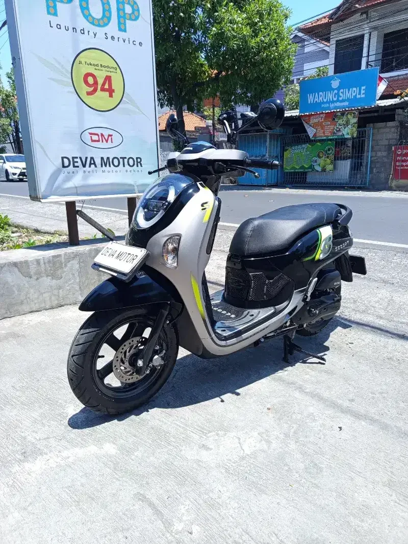 Fazio 2023 hijau Deva motor - Vehicles in Bali