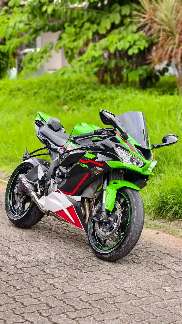 kawasaki zx6r 2021 green KRT iconic full mulus no minus - Bali in Bali