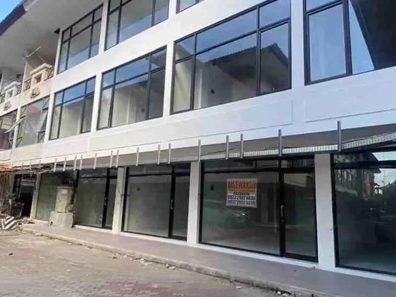 Ruko strategis 3 lantai komplek pertokoan kuta square legian bali - Real Estate in Bali