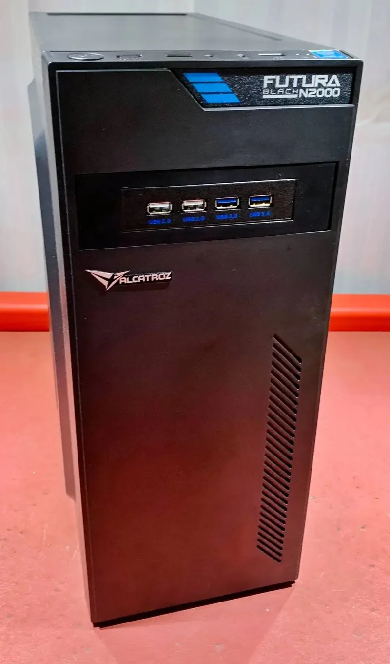 PC - Lenovo ThinkCentre M71e ,4 Core i5-2400 3.10 GHz up to 3.40 GHz - Electronics in Bali