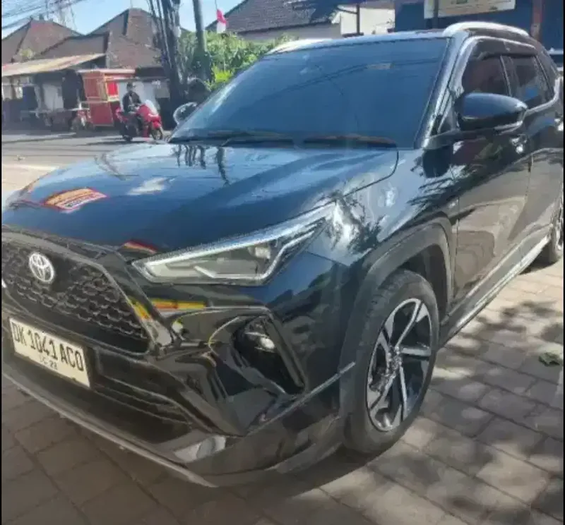 Toyota Yaris Cross GR Hybrid 2023 KM 18rb Pribadi TERAWAT - Bali in Bali