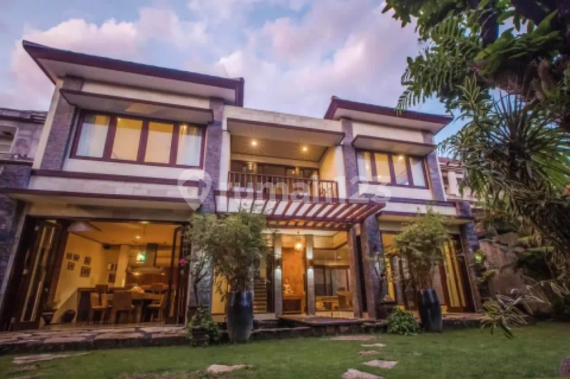 Villa Tropis Modern Dekat Pantai di Sudamala Sanur - Bali in Bali