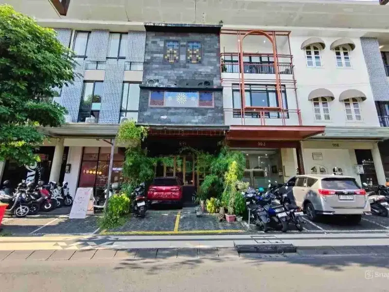 Ruko Drupadi Seminyak Dekat Pantai - Real Estate in Bali