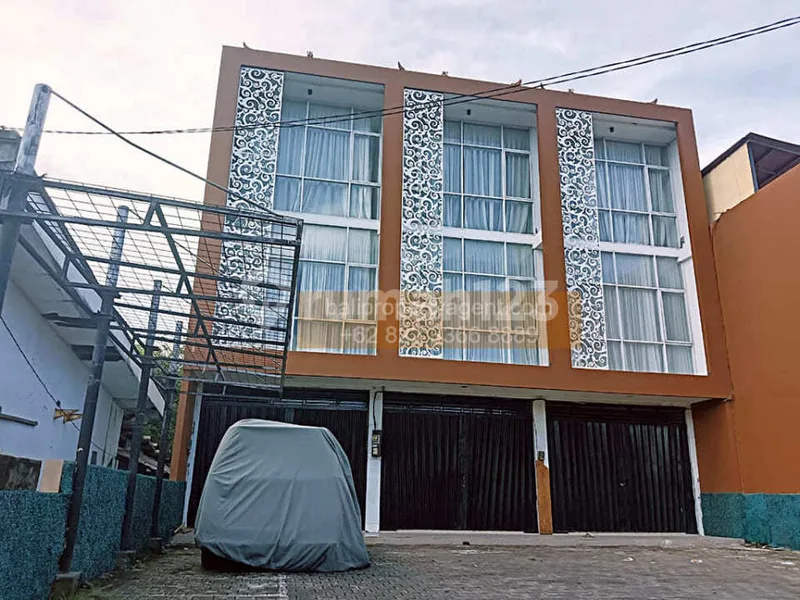 Dijual Ruko 3 Unit SHM Jalan Utama Bypass Nusa Dua, Badung  3,5 Lantai, Hadap Selatan, Ada Lift barang - Real Estate in Bali