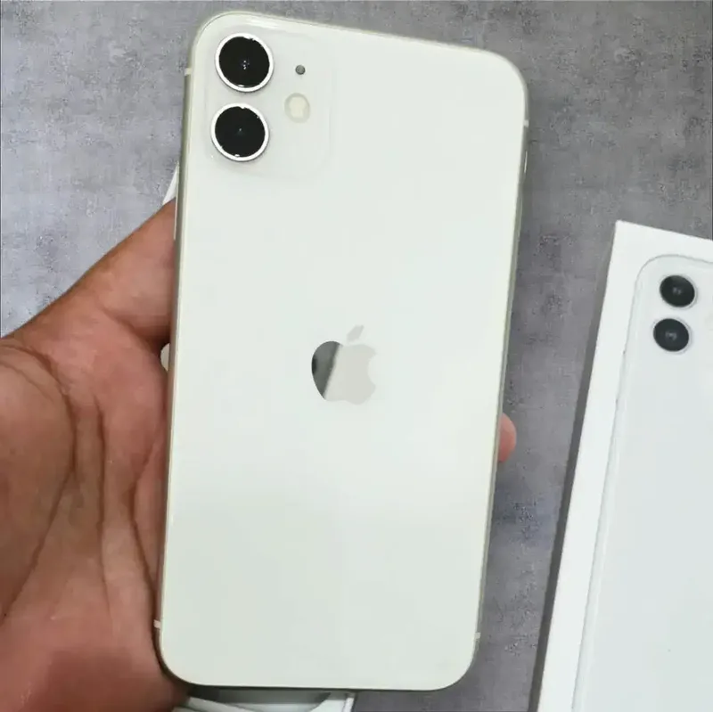Iphone 11 128 GB Ex ibox - Bali in Bali