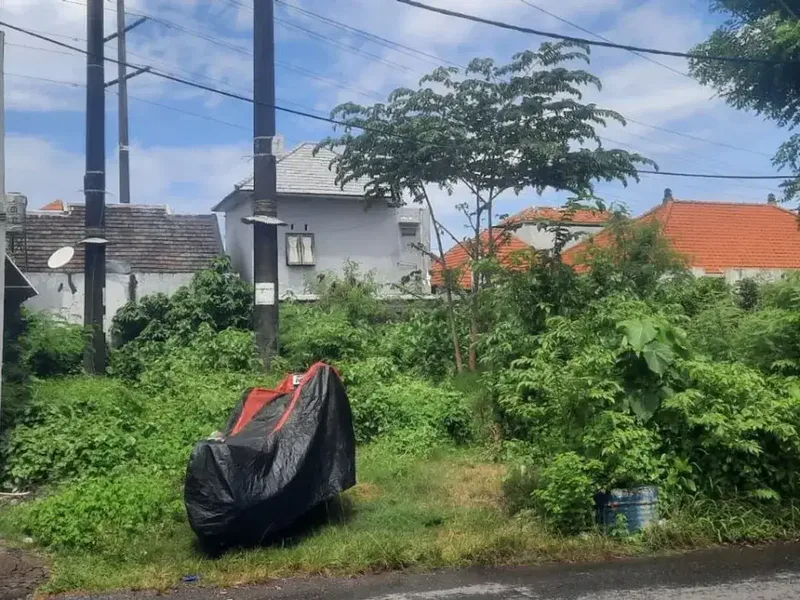 Di Jual Tanah 4 Are - Lokasi Muding Indah, Kerobokan - Badung, Bali - Real Estate in Bali