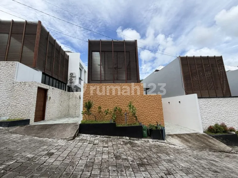 For Rent Modern Villa Full Furnished In Nusa Dua Bali - Real Estate in Bali