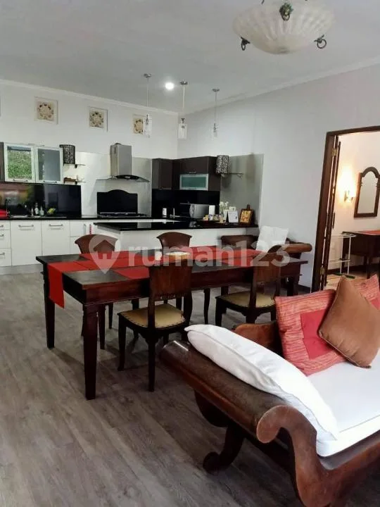 Dijual Villa di Sanur, Denpasar Selatan - Real Estate in Bali