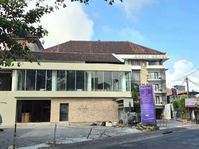 GEDUNG 2 LANTAI EX BAR DEKAT AIRPORT DI KEDIRI TUBAN BADUNG - Real Estate in Bali