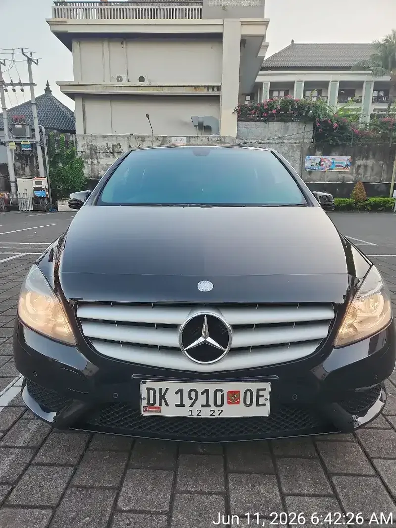 Mercedes Benz B200 thn 2013 - Vehicles in Bali