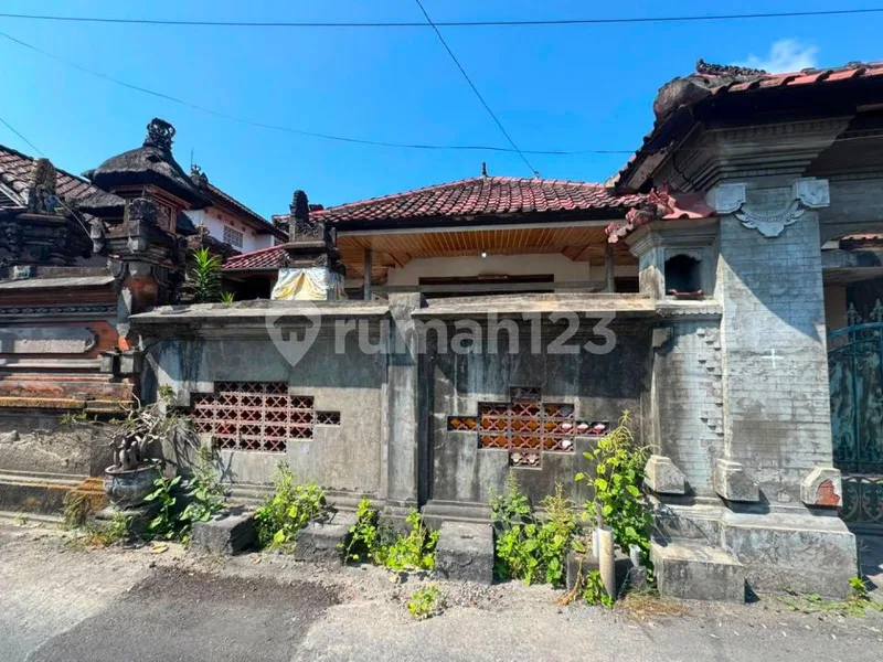 Rumah 1 Lantai 4 Kamar Tidur Hadap Utara Bagus - Bali in Bali