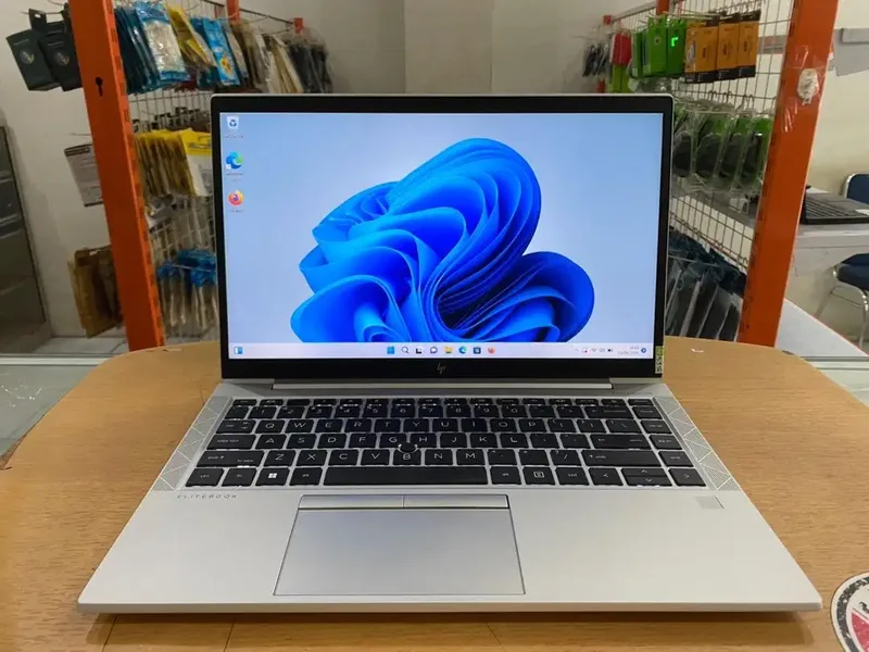 HP Elitebook 840 G8 Core i5Gen11 Ram 16GB SSD 256Gb 14in Slim  Mulus - Electronics in Bali