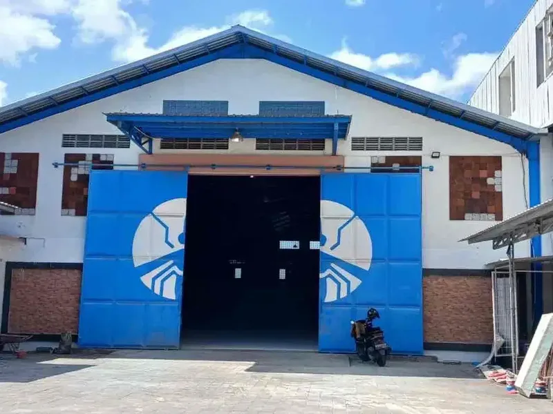 Di sewakan gudang jalan utama Teuku Umar barat truk tronton bisa masuk. - Real Estate in Bali