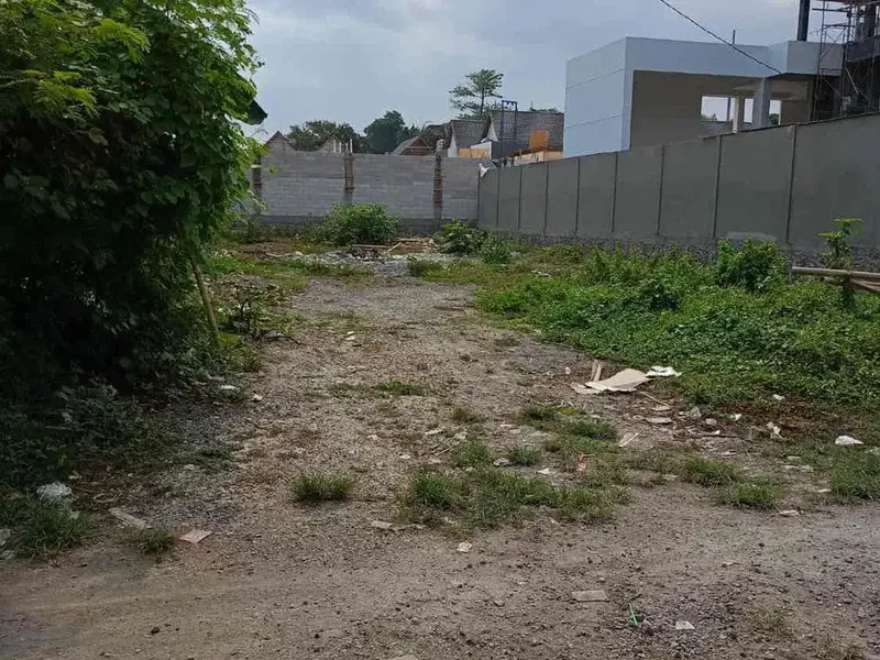 Dijual lahan
Lokasi kesiman kertalangu dekat Padang Galak - Real Estate in Bali