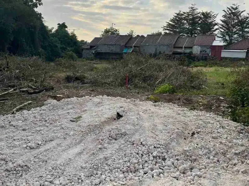 Jual Tanah Kavling luas 100m2 Zona Kuning Lokasi Taman Giri Nusa Dua Area Strategis Hunian & Investasi dv - Bali in Bali
