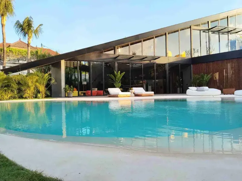 Luxury Villa Premium 5 Kamar Dekat Pantai Batu Bolong - Bali in Bali