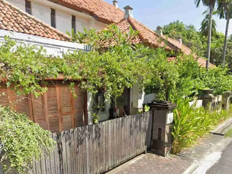 Rumah Lantai 2 di Badak Sari Dekat Badak Agung Renon Drupadi - Real Estate in Bali