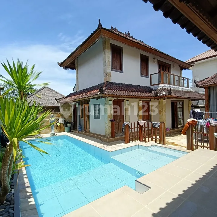 Balinese Style Villa Near Melasti Beach, Ungasan, One Gate System - Bali in Bali
