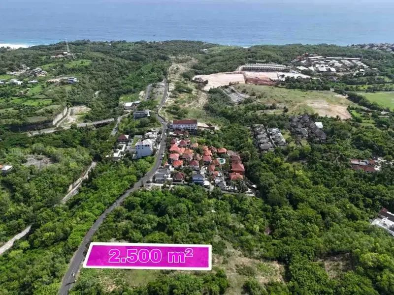 Tanah Komersil Murah 2500m² Main Road Bali Cliff Ungasan - Bali in Bali